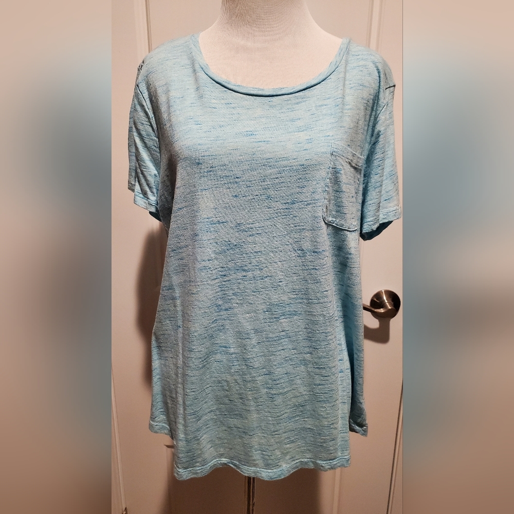 Old Navy space dyed pocket t-shirt